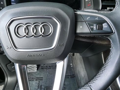 Used 2023 Audi Q8 Premium w/ Convenience Package AWD/4WD image 12