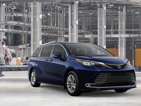 New 2026 Toyota Sienna Limited AWD/4WD image 15