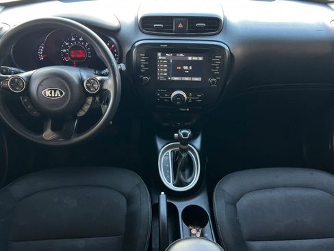 Used 2019 Kia Soul + FWD image 4