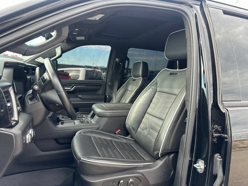 Used 2024 GMC Sierra 2500 AT4X AWD/4WD image 9