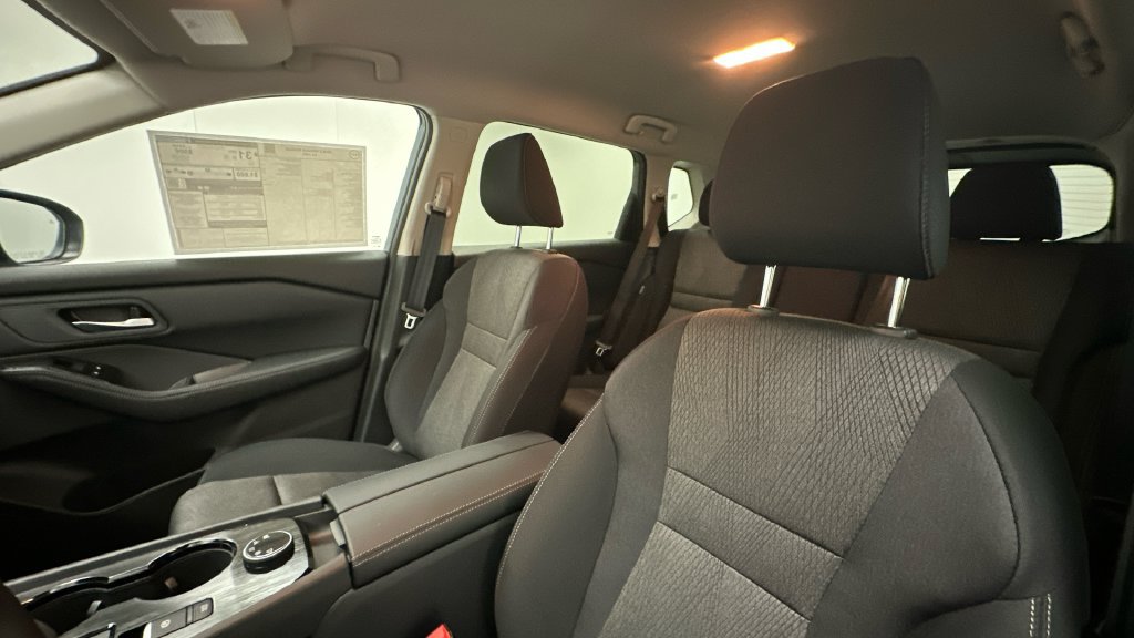 New 2026 Nissan Rogue SV AWD/4WD image 9