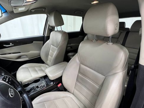 Used 2019 Kia Sorento EX AWD/4WD image 14