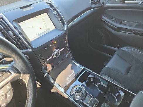 Used 2020 Ford Edge ST w/ Equipment Group 401A image 25