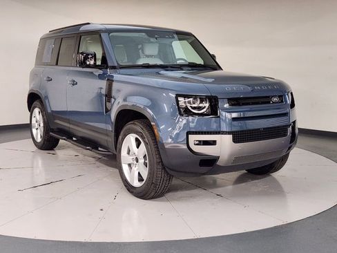 Used 2026 Land Rover Defender 110 S AWD/4WD image 7