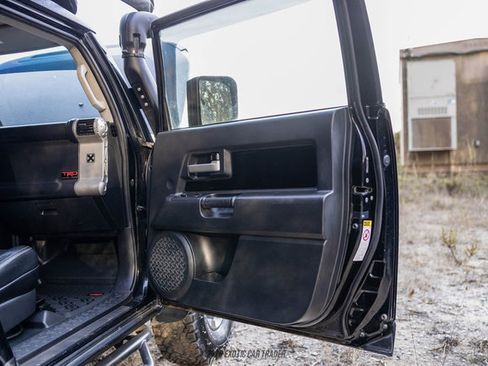 Used 2007 Toyota FJ Cruiser 4WD w/ TRD Special Edition image 63