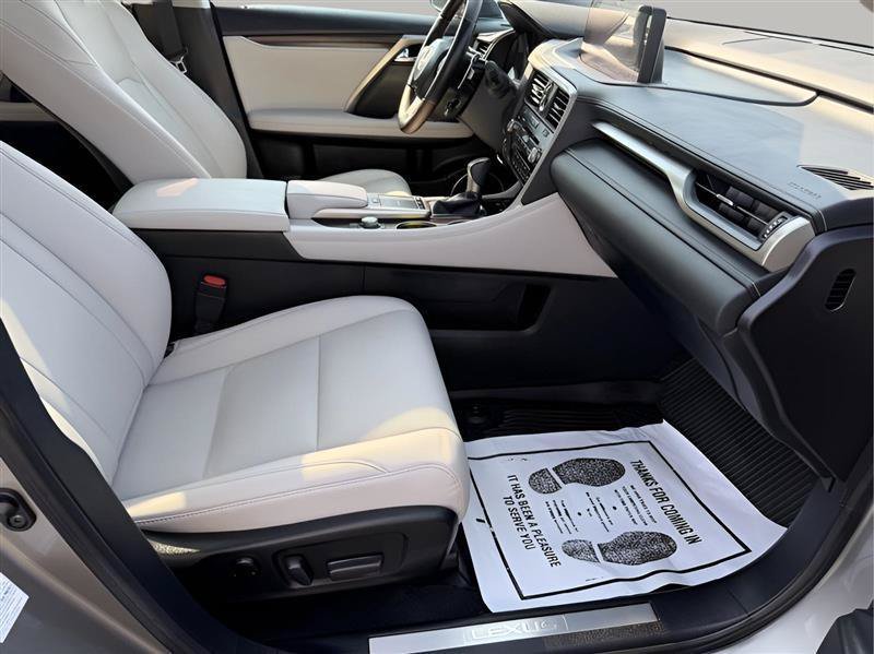 Used 2020 Lexus RX 450h AWD w/ Premium Package image 27