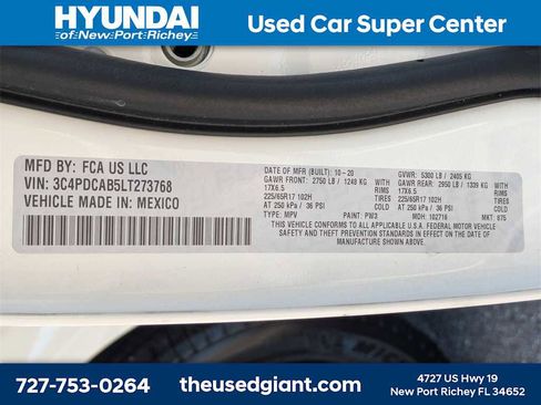 Used 2020 Dodge Journey SE w/ SE Popular Equipment Group image 36