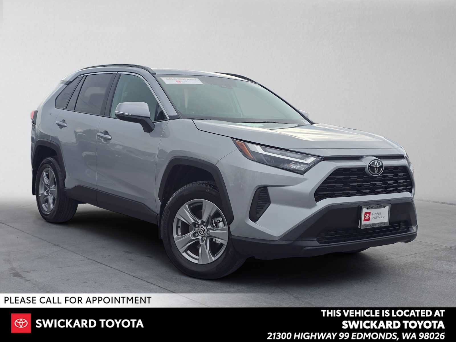 Certified 2025 Toyota RAV4 XLE w/ Convenience Package AWD/4WD image 1