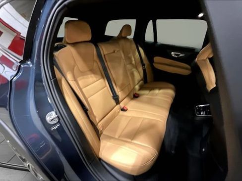 New 2026 Volvo V60 B5 Cross Country Ultra w/ Climate Package image 10