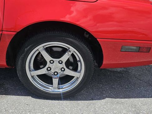 Used 1996 Chevrolet Corvette Convertible RWD image 21