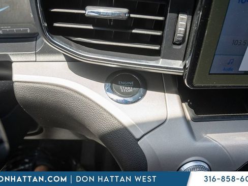 Used 2023 Ford Explorer XLT w/ Equipment Group 202A AWD/4WD image 14