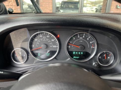 Used 2013 Jeep Wrangler Sport image 3