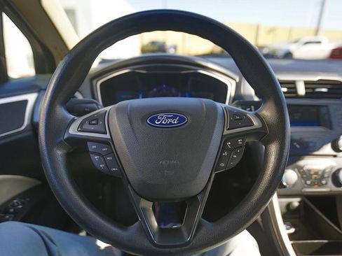 Used 2018 Ford Fusion S image 6