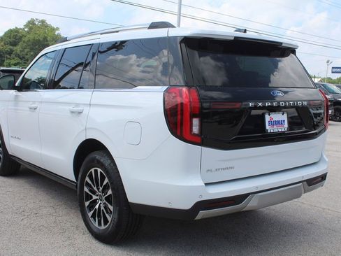 Used 2025 Ford Expedition Platinum AWD/4WD image 10