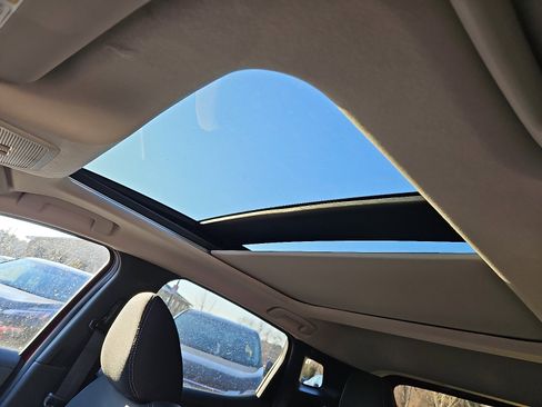 New 2026 Nissan Kicks SV w/ SV Premium Package image 12