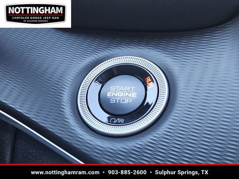 New 2025 Jeep Grand Cherokee Altitude image 12