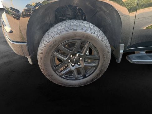 Used 2024 Chevrolet Silverado 1500 RST w/ Z71 Off-Road Package AWD/4WD image 12