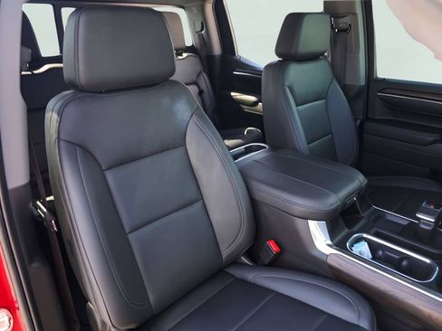 Used 2024 GMC Sierra 1500 SLT AWD/4WD image 33