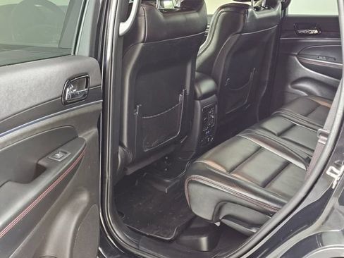 Used 2019 Jeep Grand Cherokee Trailhawk w/ Trailhawk Luxury Group AWD/4WD image 18