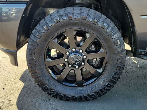 Used 2023 RAM 2500 Laramie w/ Night Edition image 32