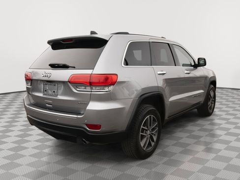 Used 2018 Jeep Grand Cherokee Limited image 24