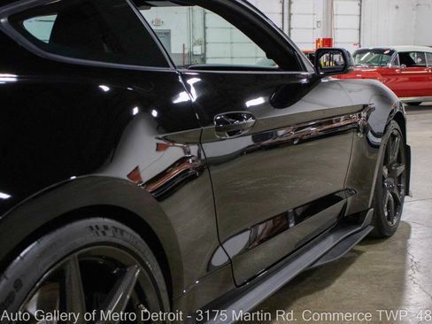 Used 2020 Ford Mustang Shelby GT500 w/ Carbon Fiber Track Pack RWD image 23