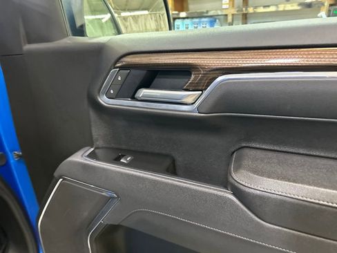 Used 2025 Chevrolet Silverado 1500 LT image 28