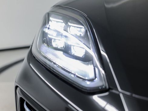 New 2026 Porsche Cayenne S image 13