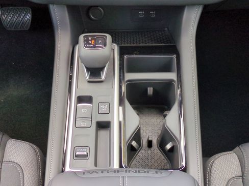 New 2026 Nissan Pathfinder SV image 19