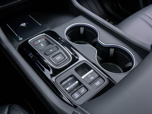 New 2026 Honda Pilot Touring image 32