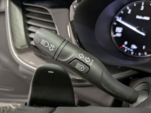 Used 2021 Buick Envision Preferred AWD/4WD image 19