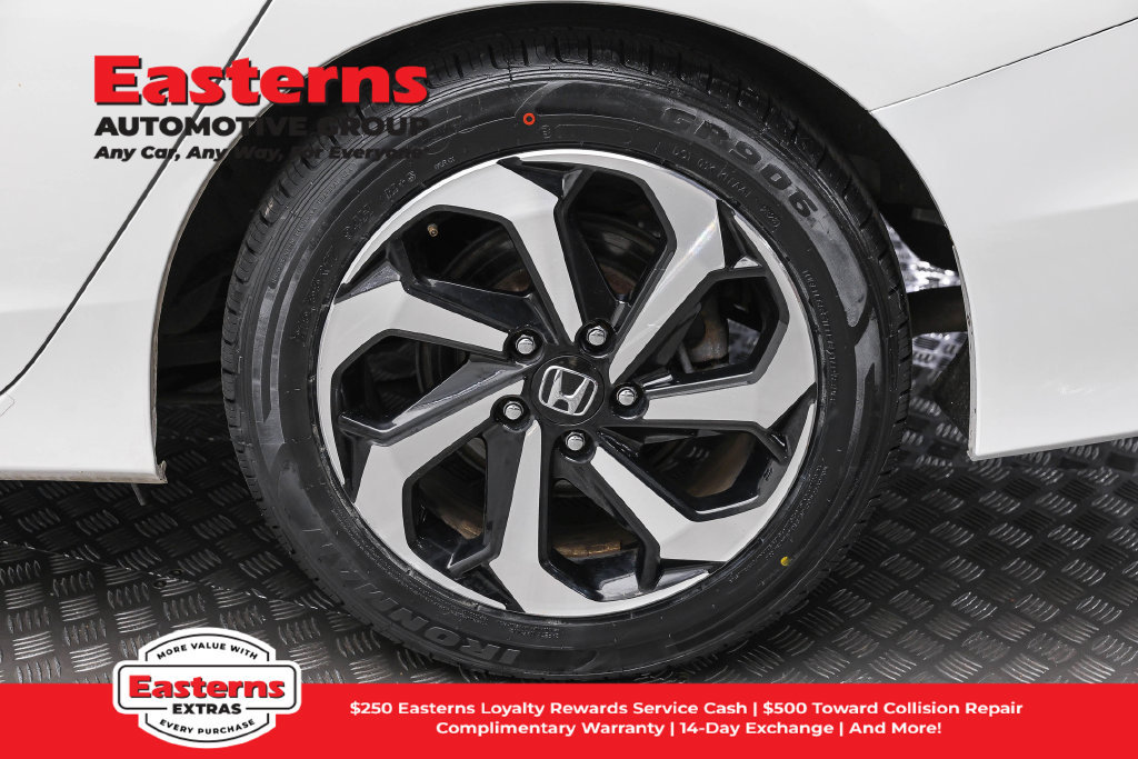 Used 2017 Honda Accord EX-L image 9