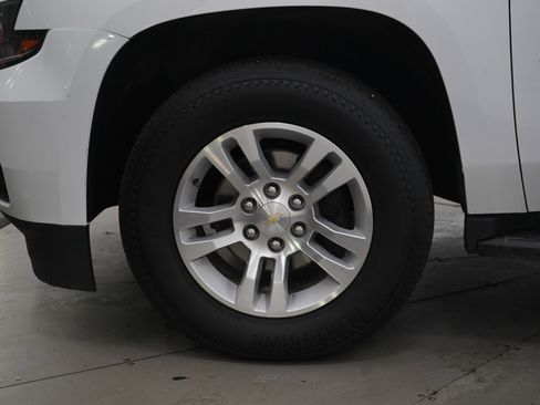 Used 2020 Chevrolet Tahoe LT AWD/4WD image 32