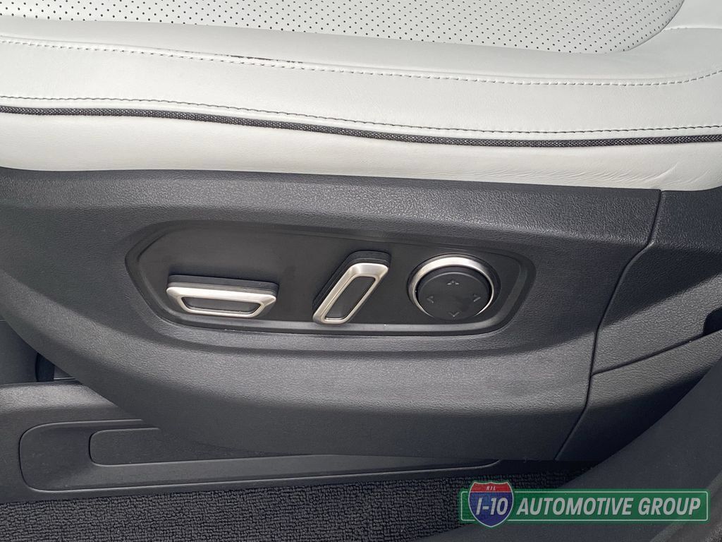 Used 2024 Rivian R1S Adventure Dual AWD/4WD image 18