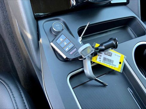 Certified 2025 Acura MDX SH-AWD image 14