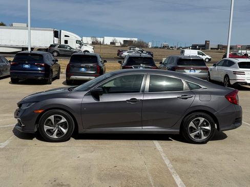 Used 2019 Honda Civic LX image 2