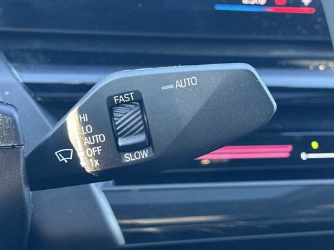 Used 2024 BMW 530i xDrive w/ Convenience Package image 30