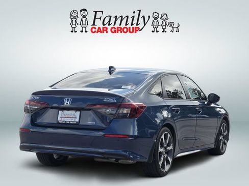 Used 2025 Honda Civic Sport image 4