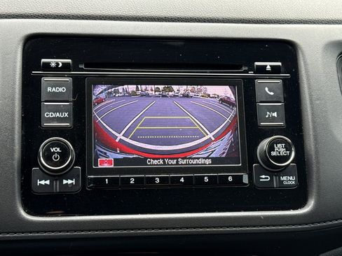 Used 2018 Honda HR-V LX image 24