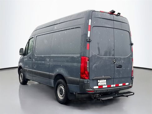Used 2019 Mercedes-Benz Sprinter 144 image 7