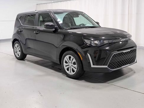 Certified 2023 Kia Soul LX image 6