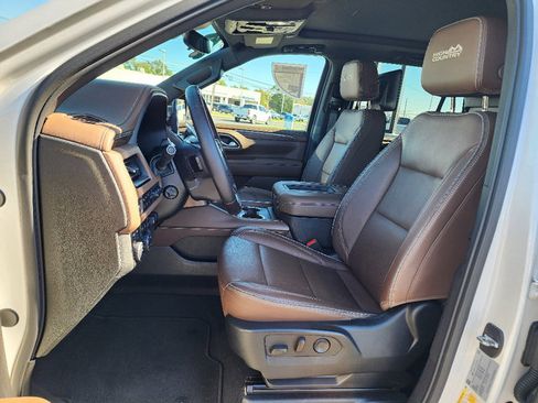 Certified 2024 Chevrolet Tahoe High Country w/ Advanced Technology Package image 33