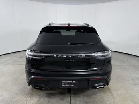 Certified 2025 Porsche Macan AWD/4WD image 6