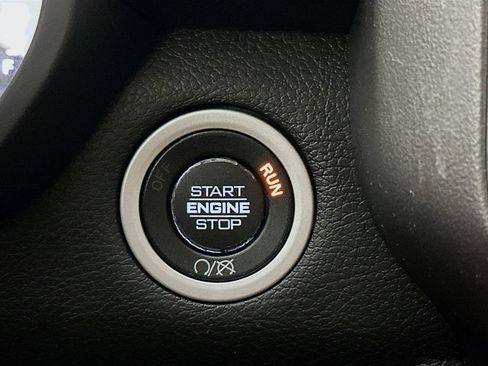 Used 2019 RAM 2500 Big Horn AWD/4WD image 19