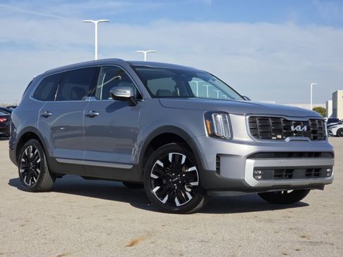 Used 2024 Kia Telluride SX image 2
