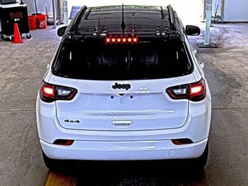 Used 2023 Jeep Compass High Altitude AWD/4WD image 5