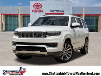 Used 2022 Jeep Grand Wagoneer Series II w/ Convenience Group III AWD/4WD video 1