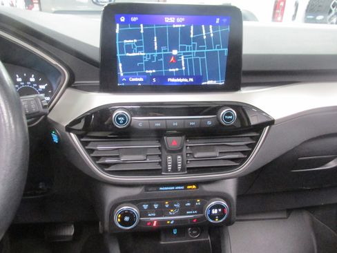 Used 2020 Ford Escape SEL image 39