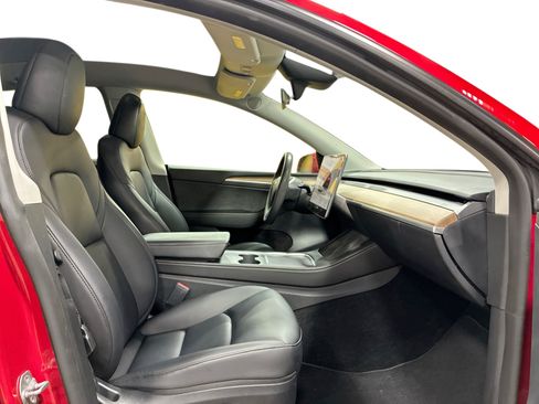 Certified 2023 Tesla Model Y Performance AWD/4WD image 13