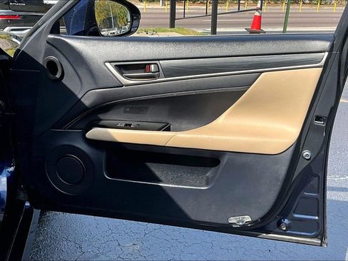 Used 2016 Lexus GS 200t image 26